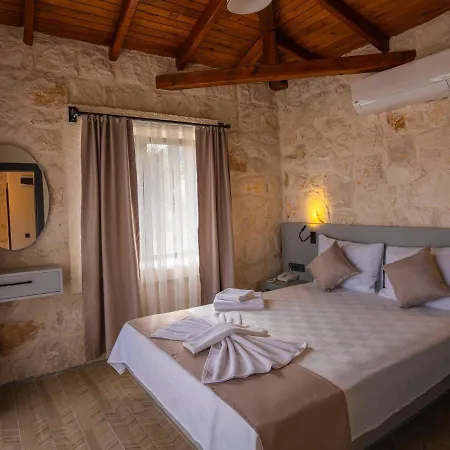 Terra Rossa Stone & Restaurant -kas- Kas